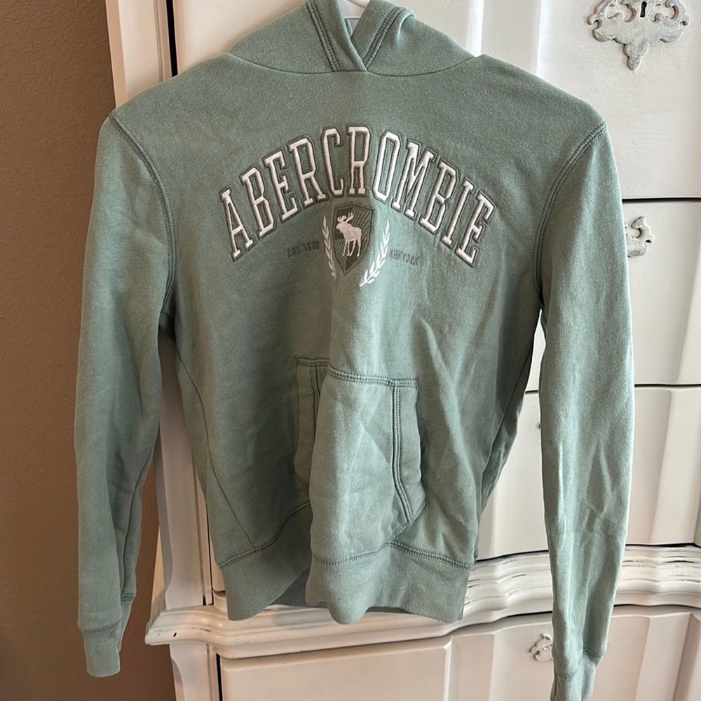 Abercrombie kids 11/12 girls long sleeved shirt top hoodie